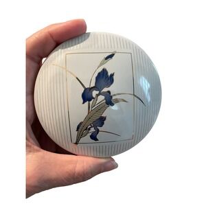 00147 - Otagiri Vintage Trinket Box‎ Floral Iris Design Gold Accents Japan